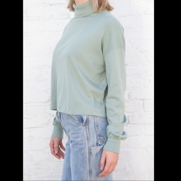 Brandy Melville green Angela turtleneck top - Picture 2 of 7
